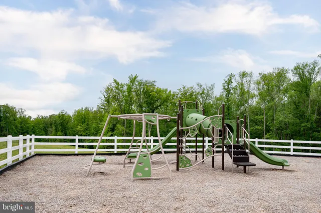 $639,000 | 11732 Ian Fleming Lane, White Plains, MD 20695