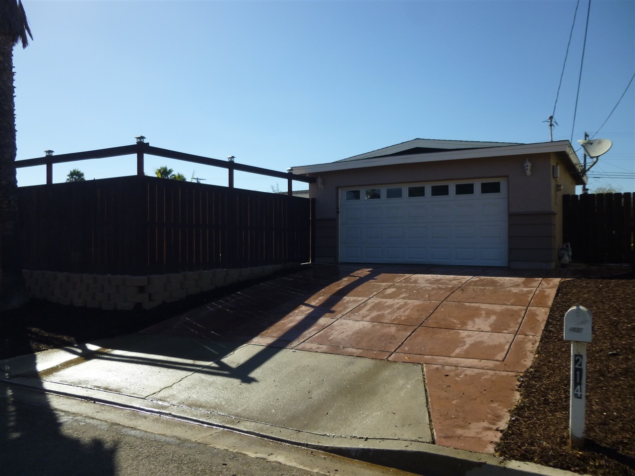 214 Dathe Street Spring Valley, CA 91977 - Photo 2 of 17 Gallery Image 2