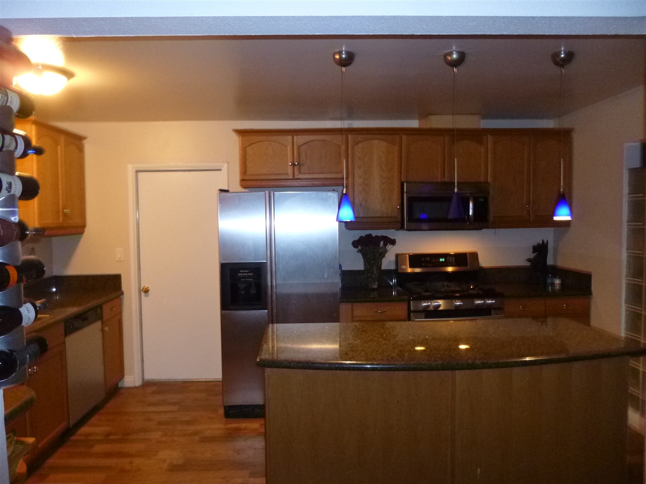 214 Dathe Street Spring Valley, CA 91977 - Photo 5 of 17 Gallery Image 5