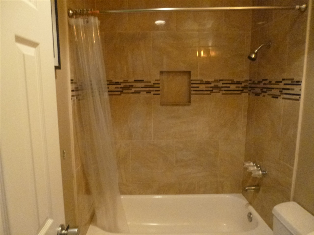 214 Dathe Street Spring Valley, CA 91977 - Photo 8 of 17 Gallery Image 8