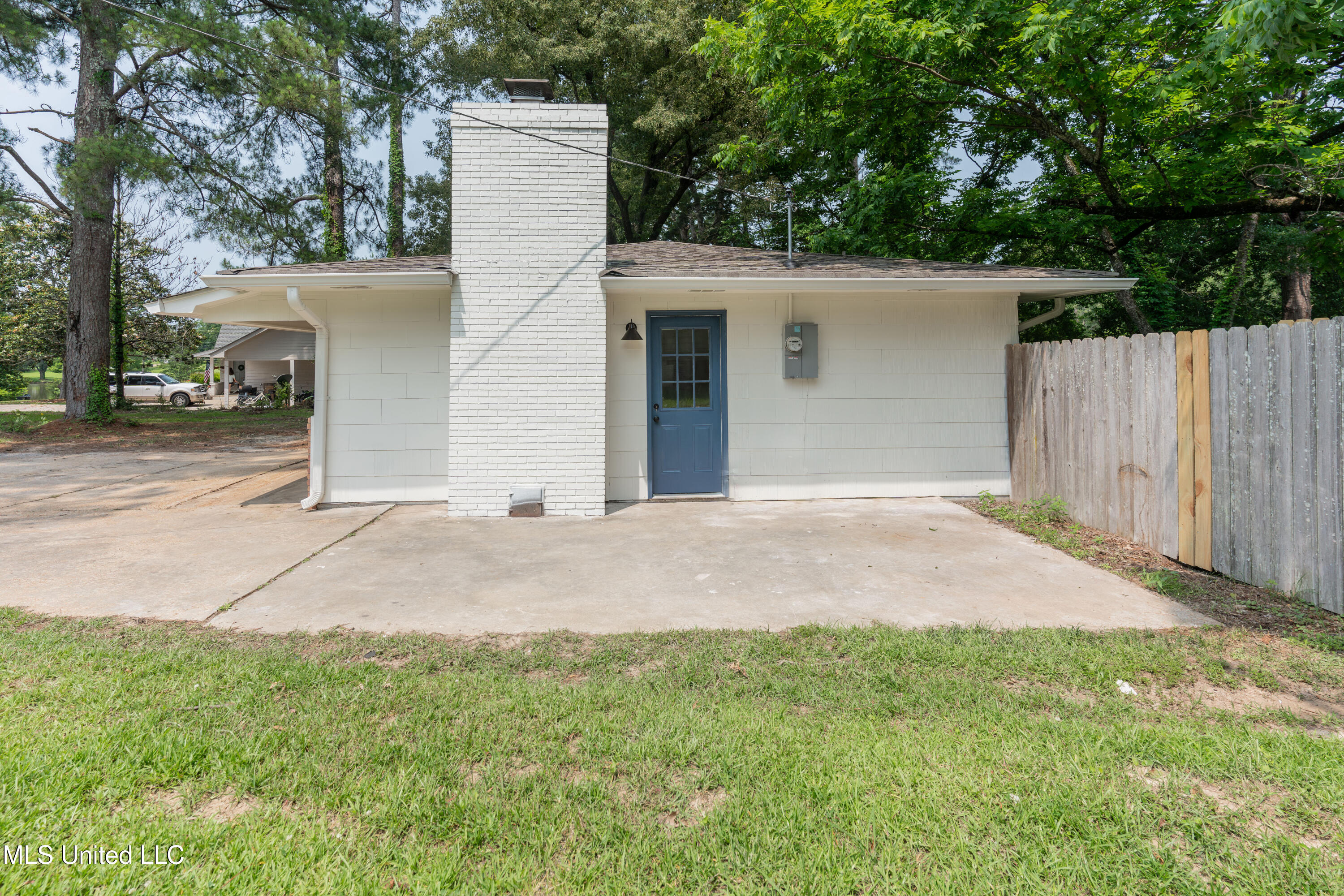109 Lane Street Clinton, MS 39056 - Photo 7 of 55 7-Front