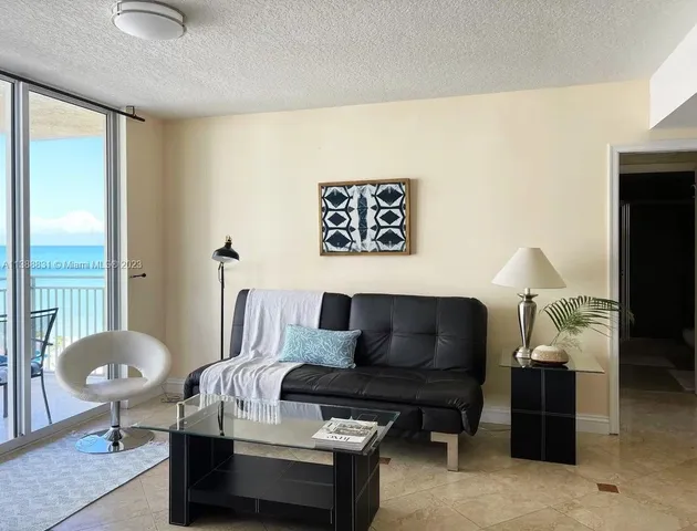 $4,800 | 2080 South Ocean Drive, Unit 806, Hallandale Beach, FL 33009