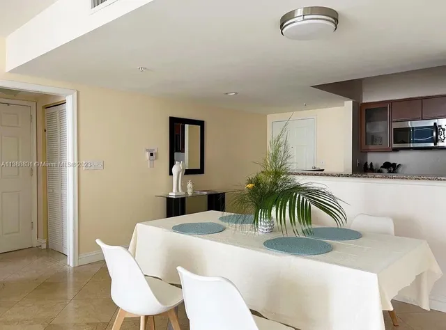 $4,800 | 2080 South Ocean Drive, Unit 806, Hallandale Beach, FL 33009