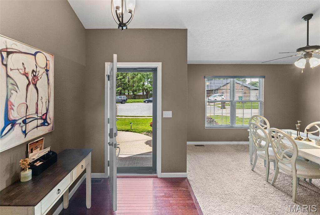 612 Wheatfield Road O'Fallon, IL 62269 - Photo 5 of 47