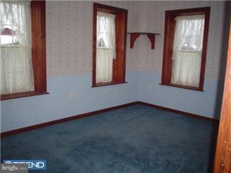 1020 Suburban Road Reading, PA 19605 - Photo 5 of 11