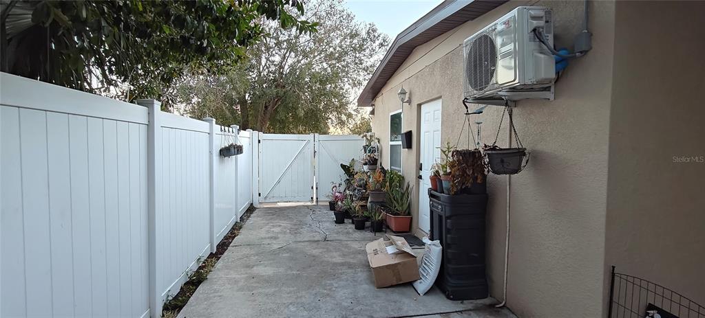 6481 Shenandoah Way Orlando, FL 32807 - Photo 8 of 9