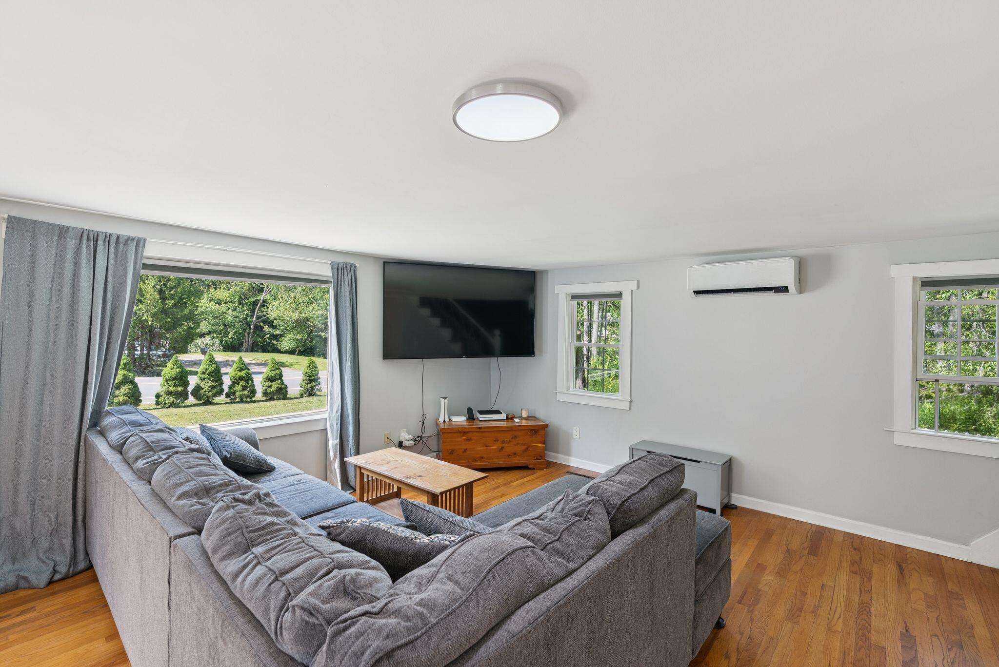 226 Seal Harbor Road Spruce Head, ME 04859 - Photo 10 of 47 Living Room