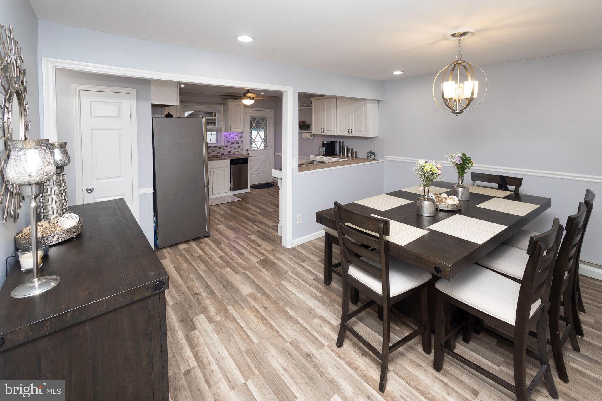 135 Buttonwood Drive Ewing, NJ 08638 - Photo 3 of 31