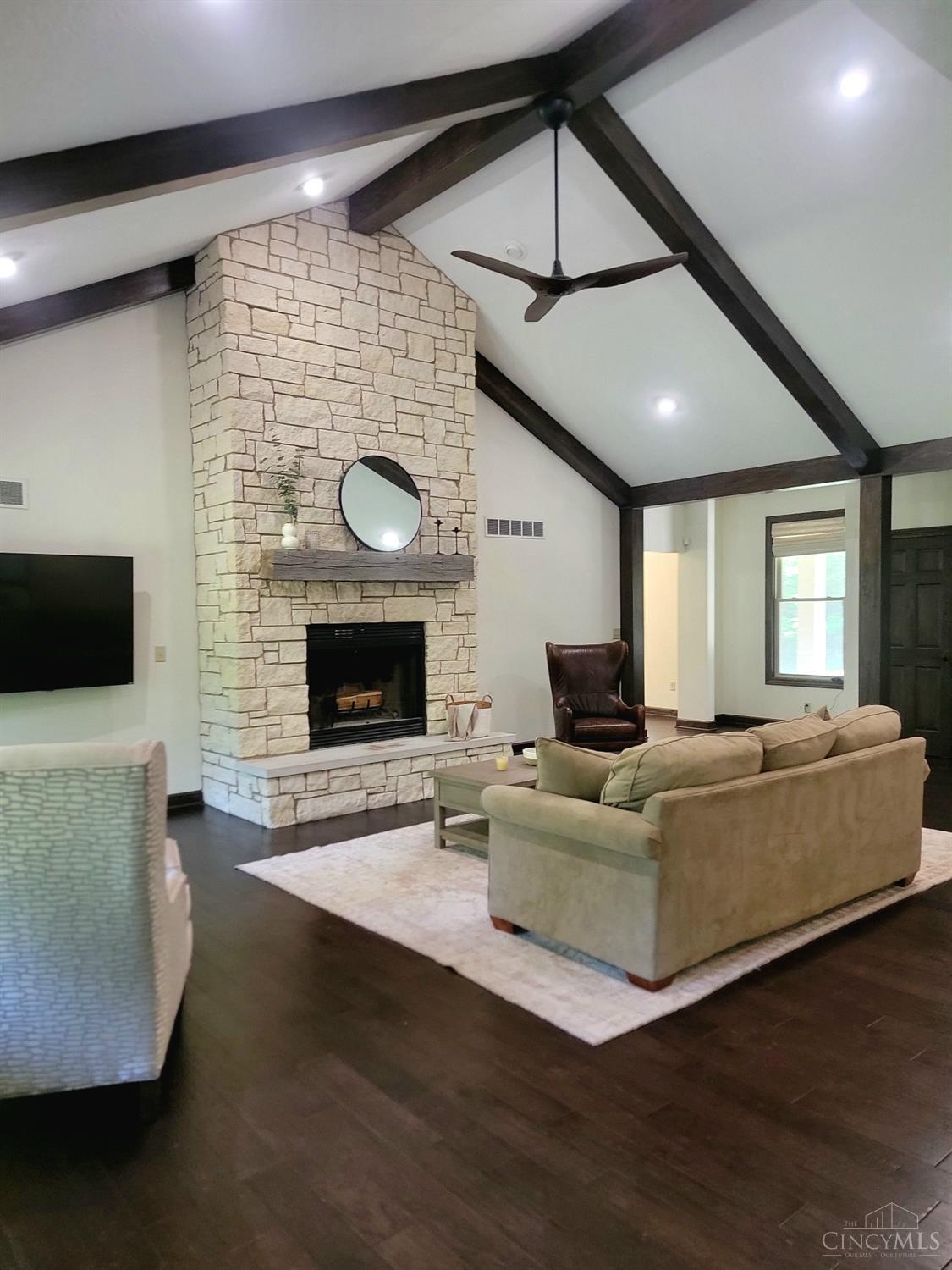 1350 Lyons Road Amelia, OH 45102 - Photo 6 of 30 Gallery Image 6