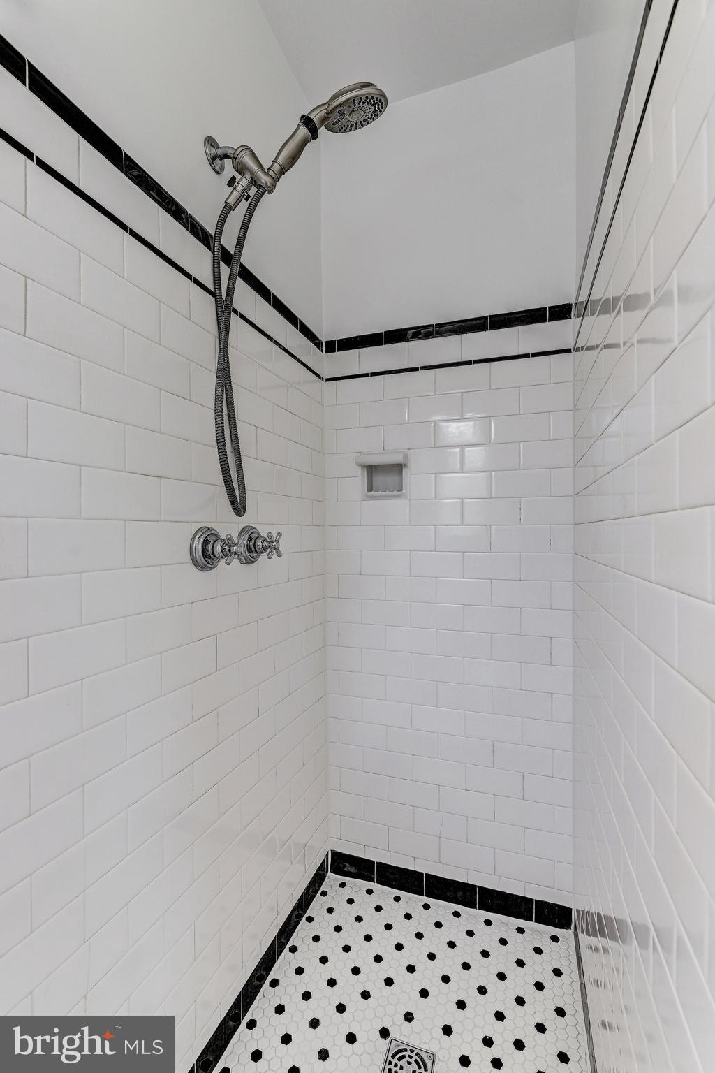 47 Dunkirk Road Baltimore, MD 21212 - Photo 20 of 43 Stall shower