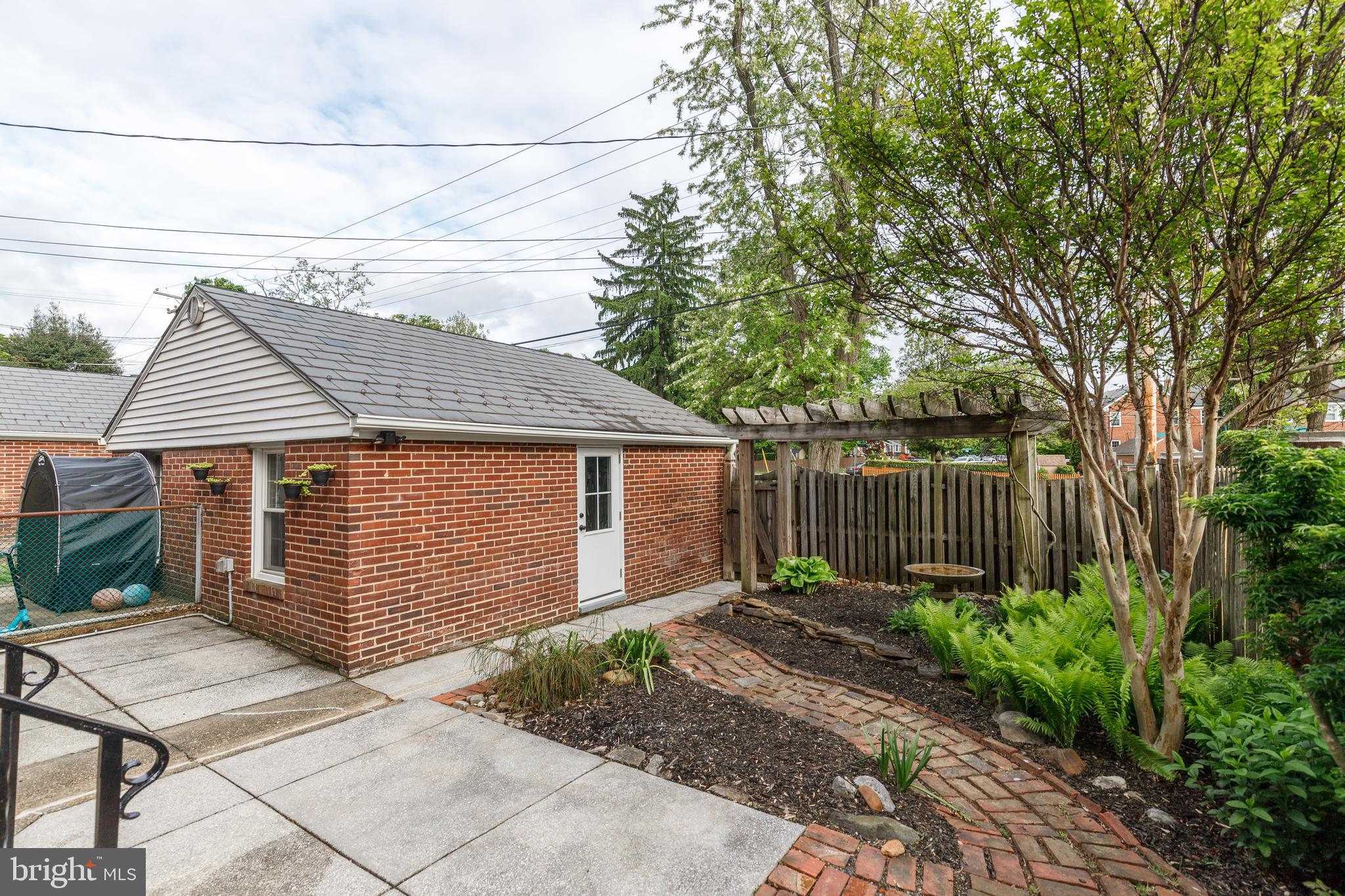 47 Dunkirk Road Baltimore, MD 21212 - Photo 35 of 43 Brick pathway to detached garage