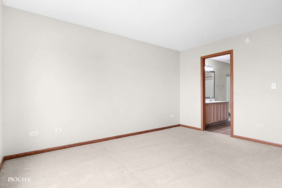 2413 Roxbury Lane Montgomery, IL 60538 - Photo 14 of 22 a view of an empty room