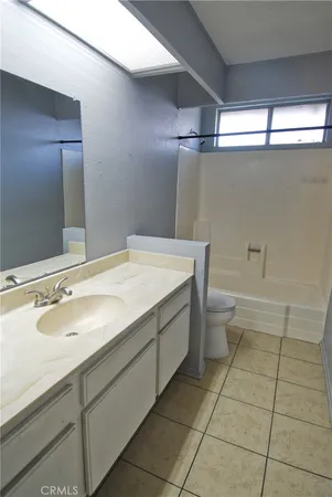 $2,495 | 1097 Santo Antonio Drive, Unit 26, Colton, CA 92324