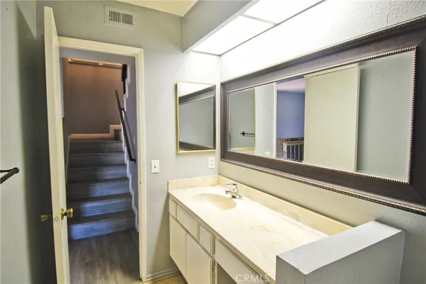 $2,495 | 1097 Santo Antonio Drive, Unit 26, Colton, CA 92324