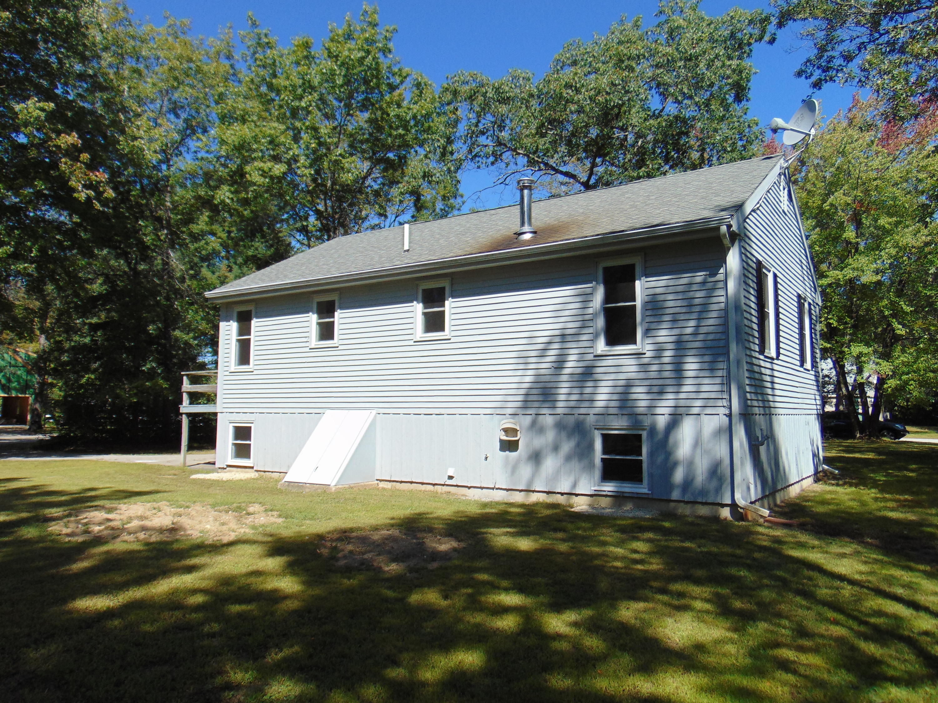 53 Pheasant Run Road East Waterboro, ME 04030 - Photo 4 of 25 53 Pheasant Ext right rear