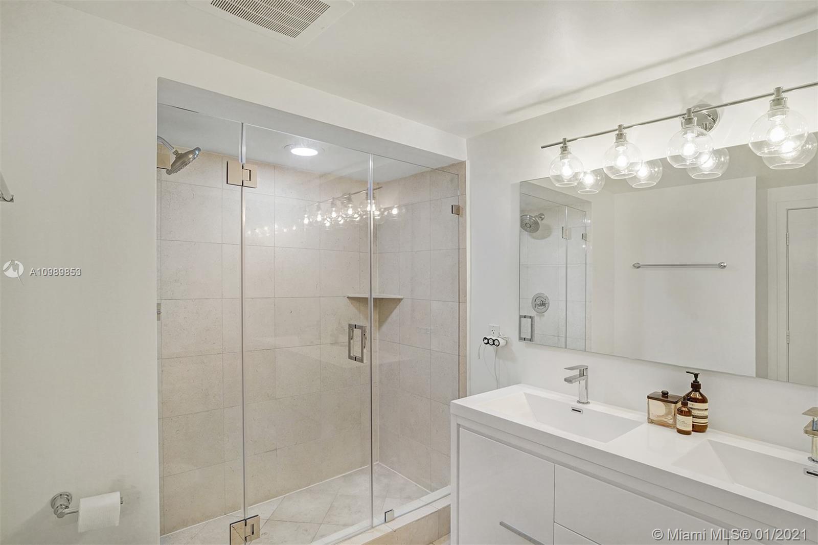 1111 Southwest 1st Avenue, Unit 721N Miami, FL 33130 - Photo 27 of 39