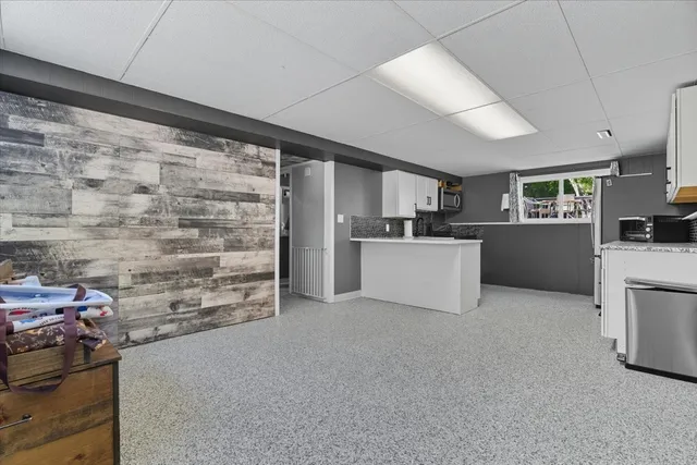 $3,250 | 830 Russell Avenue, Winthrop Harbor, IL 60096