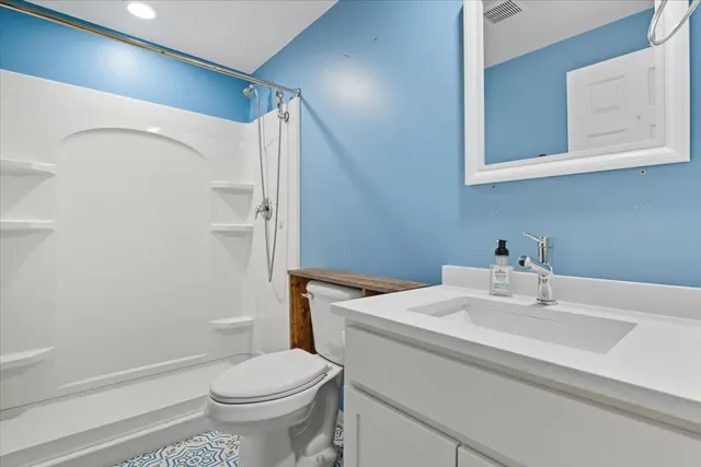 $3,250 | 830 Russell Avenue, Winthrop Harbor, IL 60096