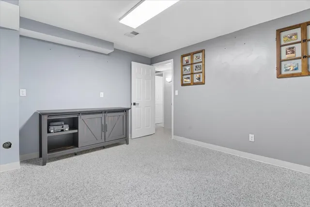 $3,250 | 830 Russell Avenue, Winthrop Harbor, IL 60096