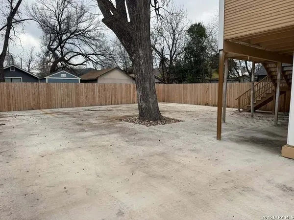 $1,175 | 422 Gulf, San Antonio, TX 78202