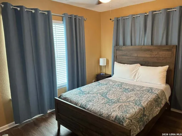 $1,175 | 422 Gulf, San Antonio, TX 78202