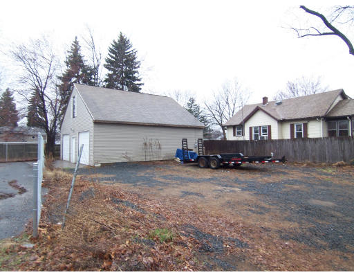 4 Ralph Street Feeding Hills, MA 01030 - Photo 3 of 17 Gallery Image 3