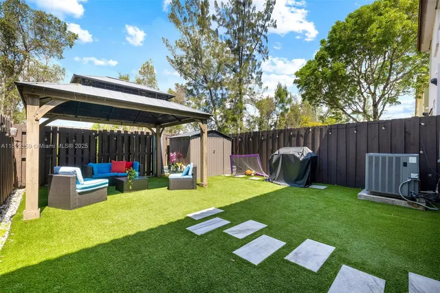 $720,000 | 8780 Northwest 116th Path, Doral, FL 33178