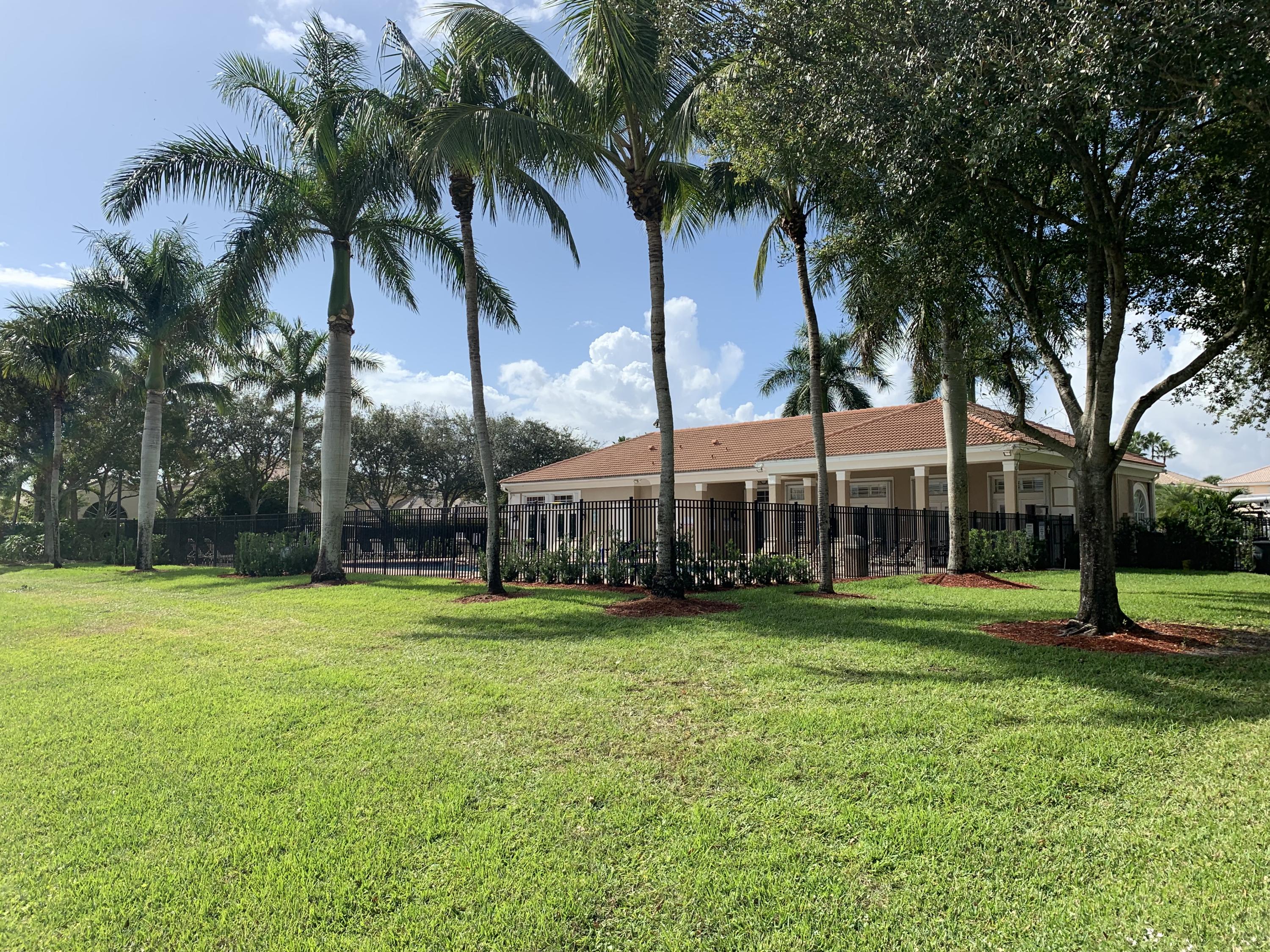 11152 Laurel Walk Road Wellington, FL 33449 - Photo 18 of 19 patio to community pool