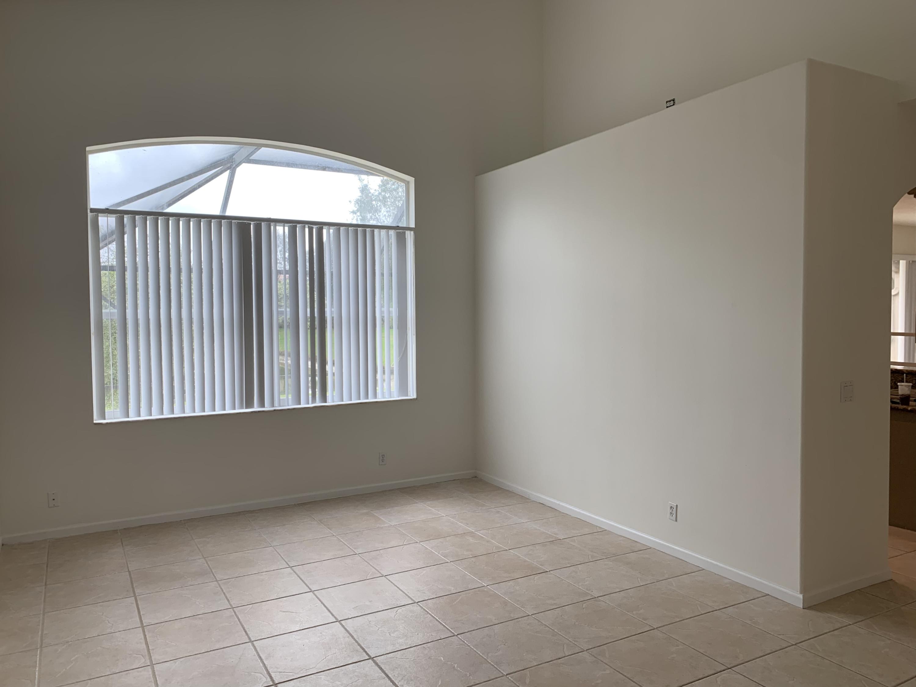 11152 Laurel Walk Road Wellington, FL 33449 - Photo 4 of 19 IMG_4981