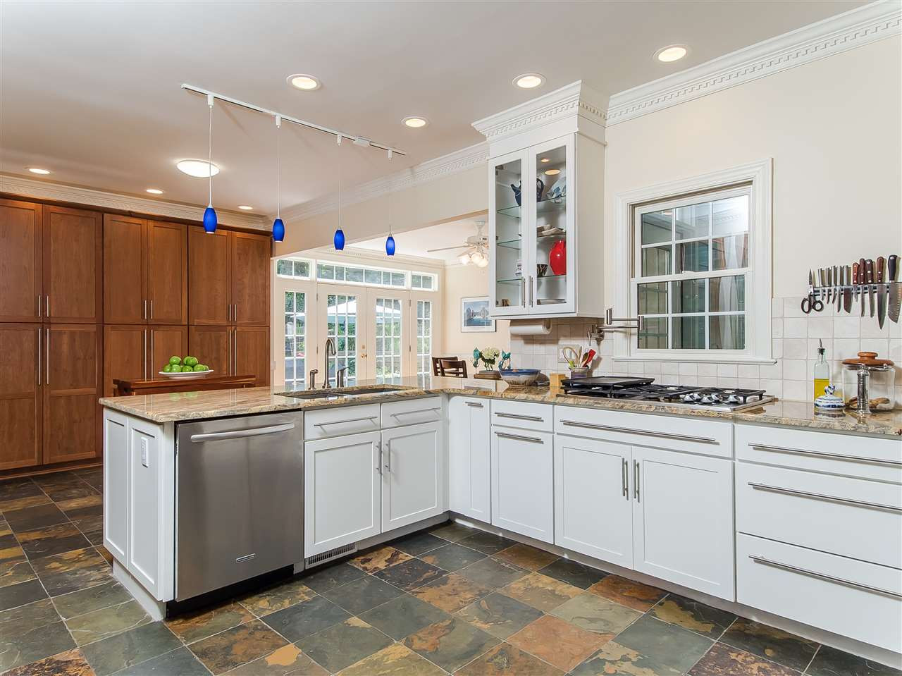 5117 Carter Street Raleigh, NC 27612 - Photo 2 of 25 Spacious Gourmet Kitchen