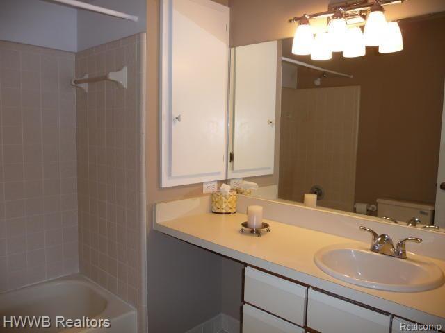 549 South Crooks Road, Unit 19 Clawson, MI 48017 - Photo 15 of 19 master bath counter
