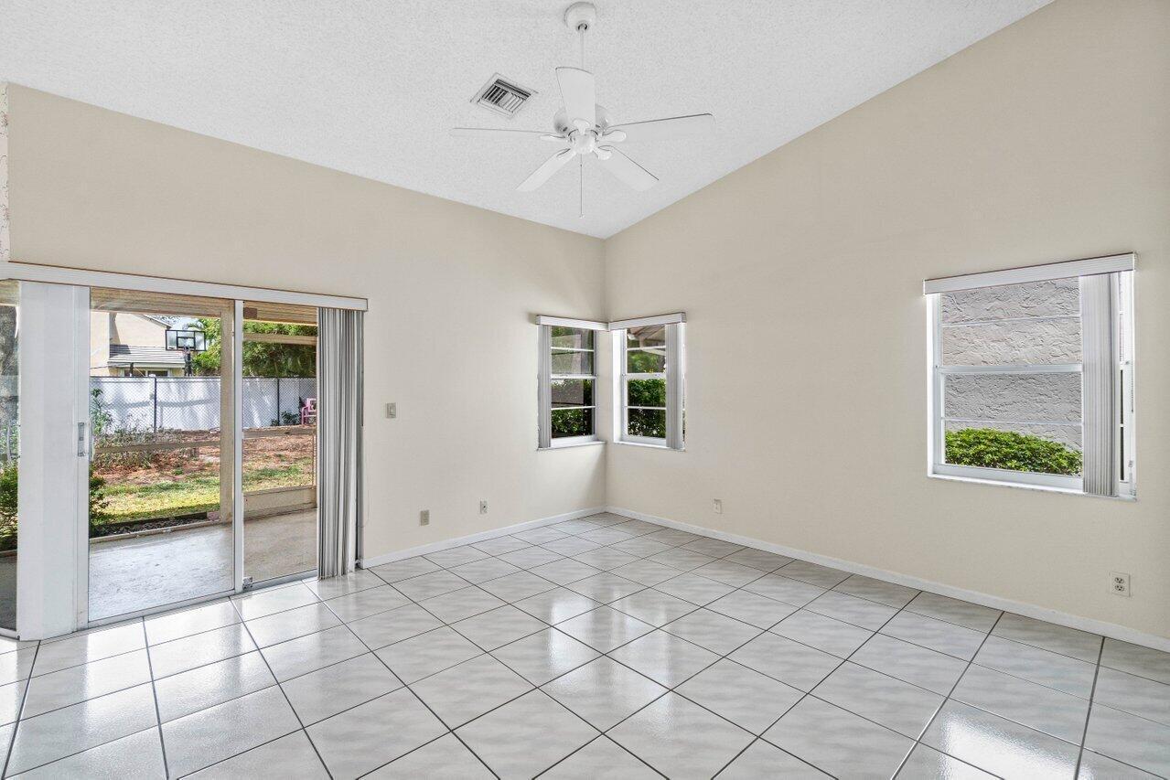10001 Country Brook Road Boca Raton, FL 33428 - Photo 12 of 26 011-10001CountryBrookRoad-BocaRaton-FL-3