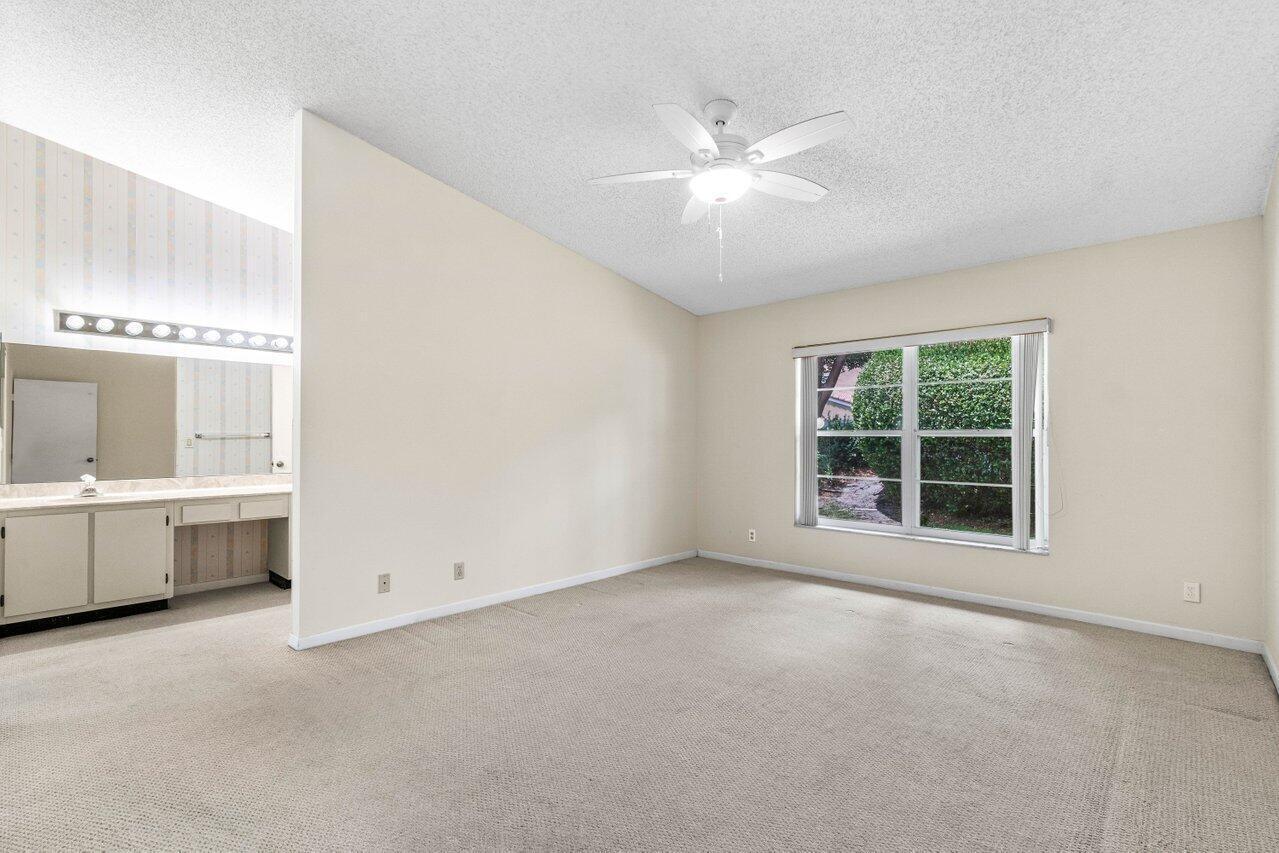 10001 Country Brook Road Boca Raton, FL 33428 - Photo 14 of 26 016-10001CountryBrookRoad-BocaRaton-FL-3