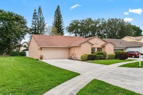 $579,000 | 10001 Country Brook Road, Boca Raton, FL 33428