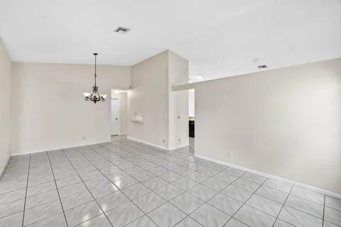 $579,000 | 10001 Country Brook Road, Boca Raton, FL 33428