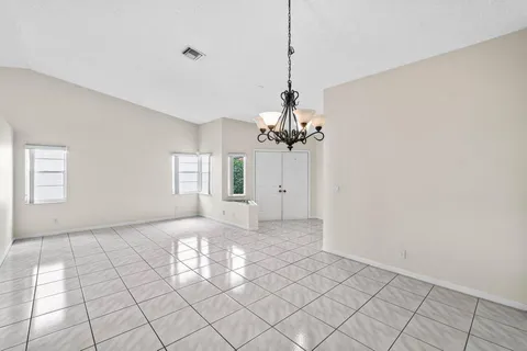 $579,000 | 10001 Country Brook Road, Boca Raton, FL 33428