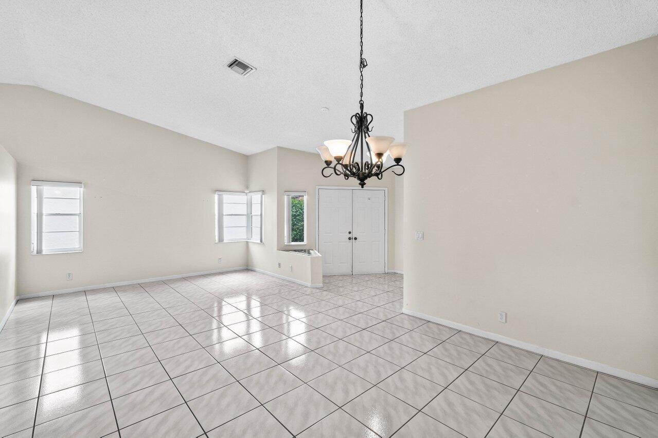 10001 Country Brook Road Boca Raton, FL 33428 - Photo 5 of 26 006-10001CountryBrookRoad-BocaRaton-FL-3