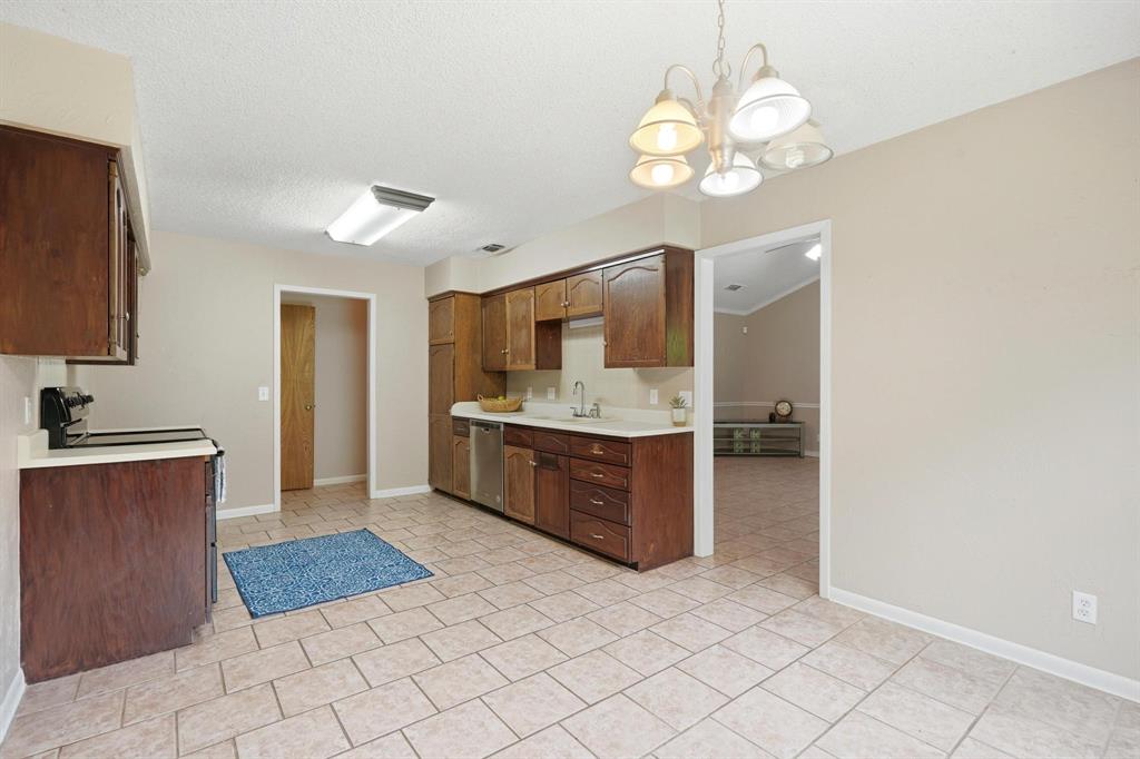 116 Greentree Circle Early, TX 76802 - Photo 15 of 40