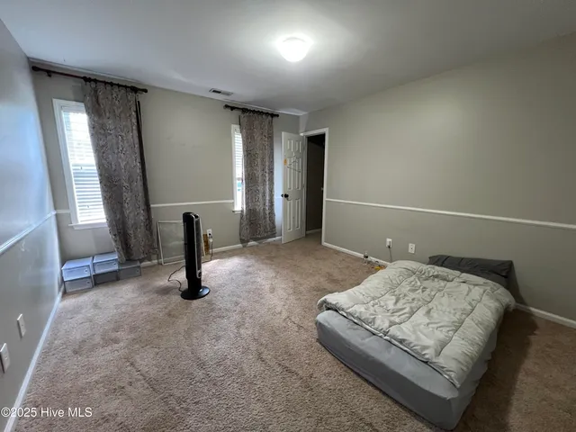 $2,000 | 820 Welton Circle, Jacksonville, NC 28546