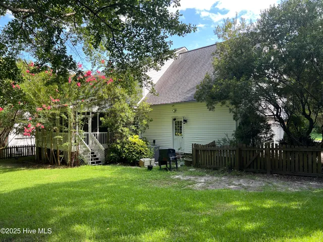 $2,000 | 820 Welton Circle, Jacksonville, NC 28546