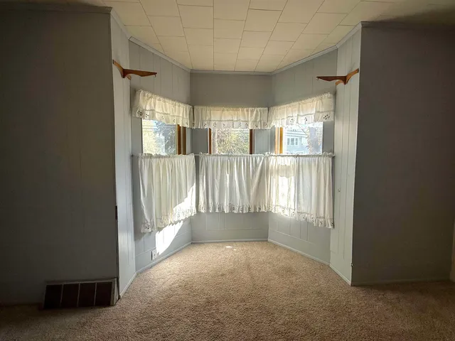 $139,980 | 325 North Wisconsin Street, Berlin, WI 54923