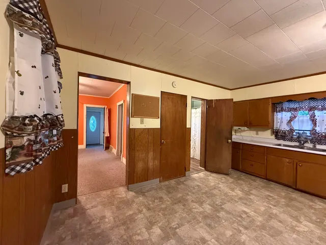 $139,980 | 325 North Wisconsin Street, Berlin, WI 54923