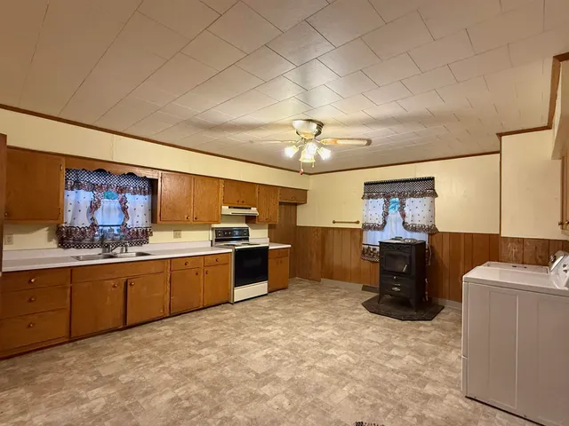 $139,980 | 325 North Wisconsin Street, Berlin, WI 54923