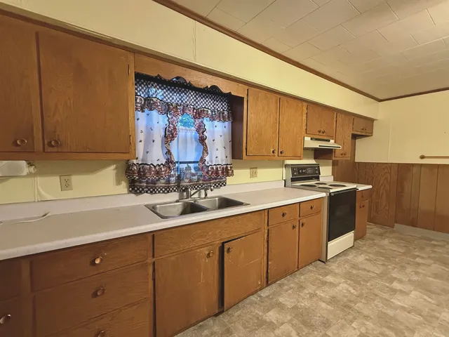 $139,980 | 325 North Wisconsin Street, Berlin, WI 54923