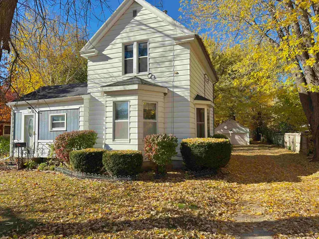 $139,980 | 325 North Wisconsin Street, Berlin, WI 54923