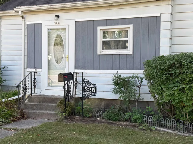 $139,980 | 325 North Wisconsin Street, Berlin, WI 54923