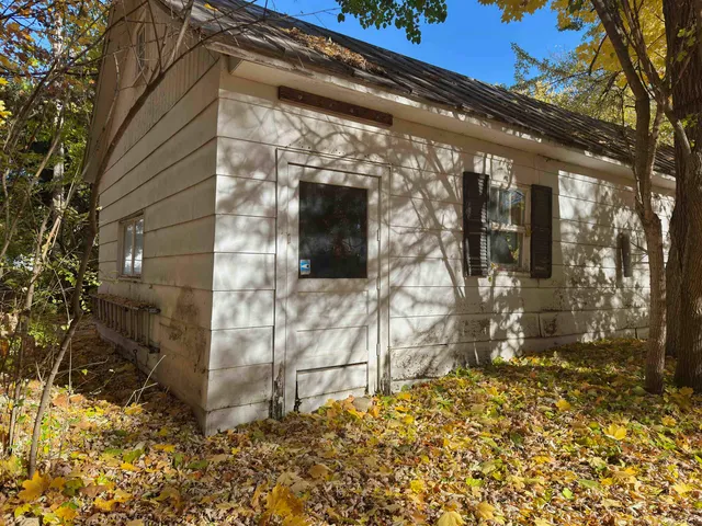 $139,980 | 325 North Wisconsin Street, Berlin, WI 54923