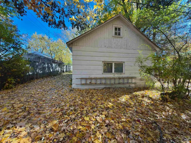 $139,980 | 325 North Wisconsin Street, Berlin, WI 54923