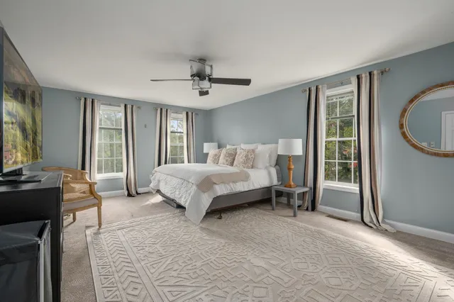 $999,900 | 16 Autumn Woods Road, Salem, NH 03079