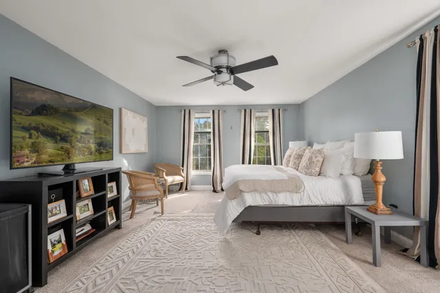 $999,900 | 16 Autumn Woods Road, Salem, NH 03079